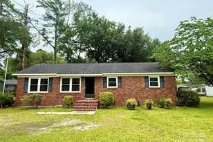 101 Windsor Dr, Cheraw, SC 29520 - Photo 1