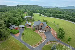 4862 Pinnacle Mountain Rd, Zirconia, NC 28790 - Photo 40