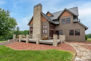 4862 Pinnacle Mountain Rd, Zirconia, NC 28790 - Photo 24