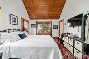 4862 Pinnacle Mountain Rd, Zirconia, NC 28790 - Photo 34