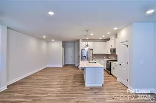 13106 Settlers Trail Ct, Charlotte, NC 28278 - Photo 4