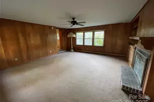 318 Academy St, Canton, NC 28716 - Photo 20