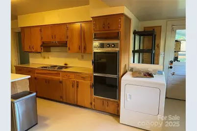 318 Academy Street, Canton, NC 28716 - Photo 14