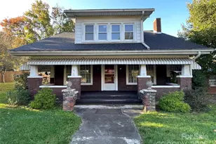 318 Academy St, Canton, NC 28716 - Photo 4