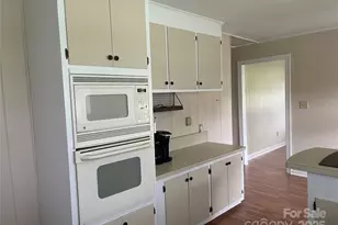 114 Aqua Dr, Forest City, NC 28043 - Photo 12