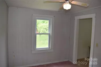 18417 Hwy 221 Highway N, Marion, NC 28752 - Photo 6