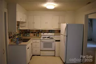 18417 Hwy 221 Hwy N, Marion, NC 28752 - Photo 2