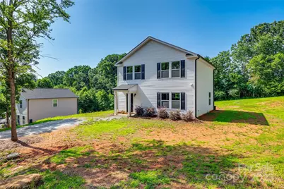 415 Kickapoo Avenue, Gastonia, NC 28056 - Photo 2