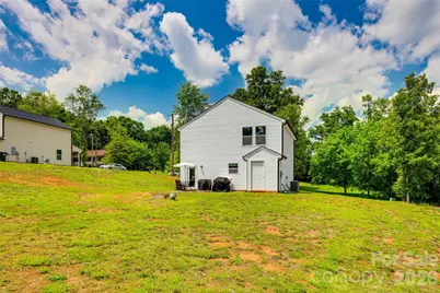 415 Kickapoo Avenue, Gastonia, NC 28056 - Photo 24