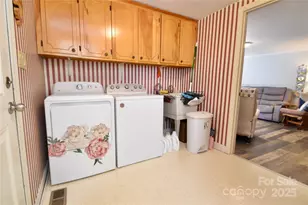 105 Venus Ave, Gastonia, NC 28052 - Photo 16