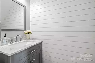 110 W Pine St, Lincolnton, NC 28092 - Photo 28