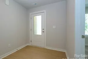 1104 Bismuth Ln, Charlotte, NC 28211 - Photo 4