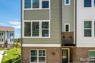 1104 Bismuth Ln, Charlotte, NC 28211 - Photo 2