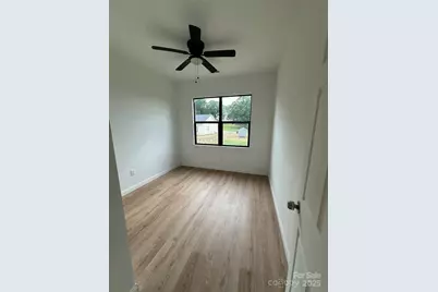 804 3rd Street Place SW, Hickory, NC 28602 - Photo 8