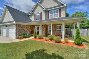 166 Glennallen Rd, Mooresville, NC 28115 - Photo 2