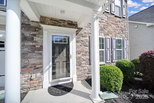 1012 King's Bottom Dr, Fort Mill, SC 29715 - Photo 2