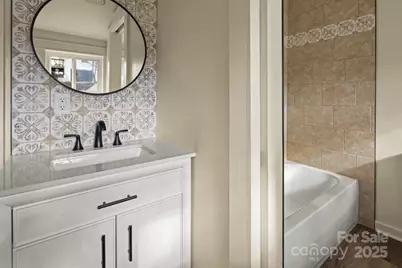 227 Ashmore Avenue, Hendersonville, NC 28791 - Photo 12