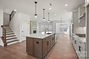 1048 Waxhaw Crossing Dr, Waxhaw, NC 28173 - Photo 4