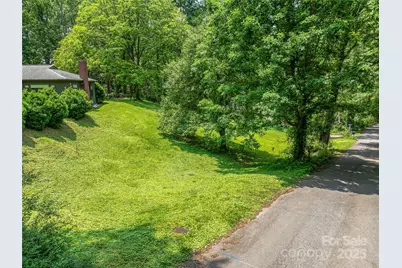 99999 W Skyland Circle #3, Asheville, NC 28804 - Photo 2