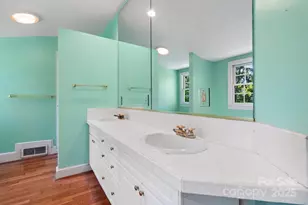 220 W Park Dr, Morganton, NC 28655 - Photo 38