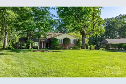 220 West Park Drive, Morganton, NC 28655 - Photo 4