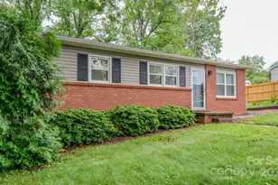 109 Chapman Dr, Asheville, NC 28805 - Photo 1