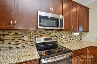 11607 Meetinghouse Dr, Cornelius, NC 28031 - Photo 10