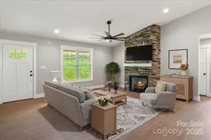 632 Morlin Acres Dr, Marshall, NC 28753 - Photo 4