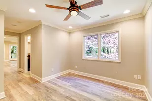 305 E High Point Ln, Hendersonville, NC 28791 - Photo 30