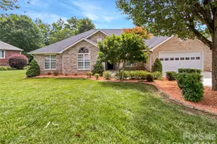 1326 Crown Ridge Dr, Fort Mill, SC 29708 - Photo 1