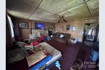 764 S Battleground Avenue, Grover, NC 28073 - Photo 8