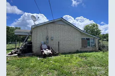 764 S Battleground Avenue, Grover, NC 28073 - Photo 2