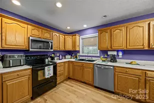 72 Sovereign Cir, Clyde, NC 28721 - Photo 10