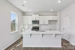 827 Adelston Ln, Asheville, NC 28804 - Photo 14