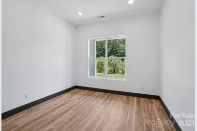 86 Point Hope Lane, Hendersonville, NC 28792 - Photo 18