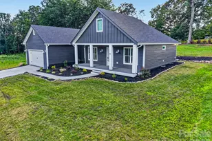 86 Point Hope Ln, Hendersonville, NC 28792 - Photo 2