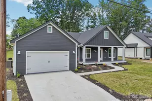 86 Point Hope Ln, Hendersonville, NC 28792 - Photo 1