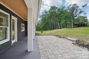 86 Point Hope Ln, Hendersonville, NC 28792 - Photo 6