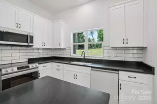 86 Point Hope Ln, Hendersonville, NC 28792 - Photo 16