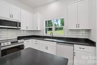 86 Point Hope Lane, Hendersonville, NC 28792 - Photo 18