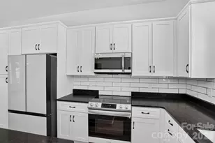 86 Point Hope Ln, Hendersonville, NC 28792 - Photo 20