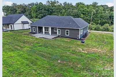 86 Point Hope Lane, Hendersonville, NC 28792 - Photo 4