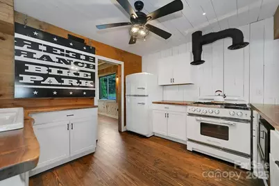 668 Old Hendersonville Highway, Brevard, NC 28712 - Photo 6