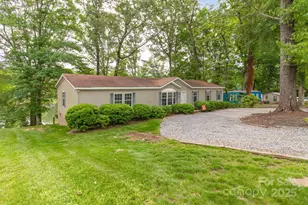 7232 Executive Cir, Denver, NC 28037 - Photo 2