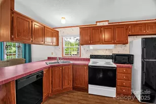 7232 Executive Cir, Denver, NC 28037 - Photo 32