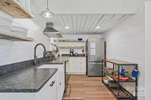 400 Kings Dr, Lake Lure, NC 28746 - Photo 26