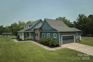 355 Night Lark Ln, Campobello, SC 29322 - Photo 4
