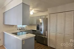 8106 Tamalpais Ct, Charlotte, NC 28215 - Photo 6