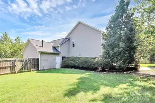 6028 Zinnia Dr, Matthews, NC 28104 - Photo 46