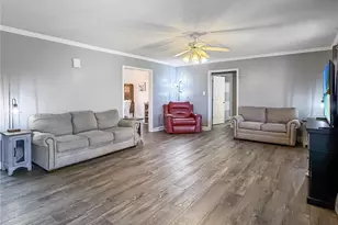 105 Saddlewood Ln, Statesville, NC 28625 - Photo 8